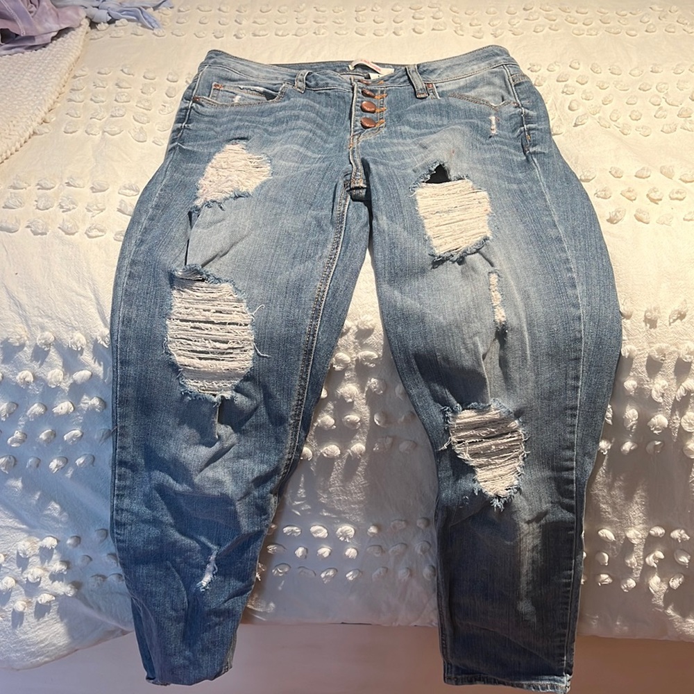 Distressed size 4 refuge jeans